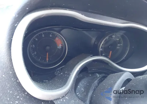 2016 Jeep Cherokee Trailhawk from USA, damaged, VIN 1C4PJMBS5GW334808